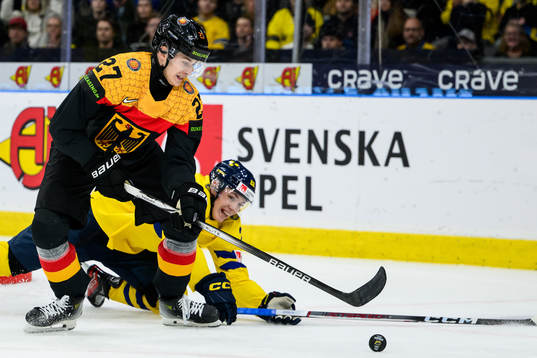 Niklas Hubner of Germany and Anton Wahlberg of Sweden