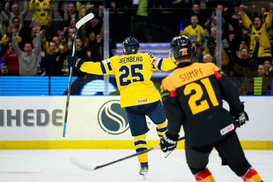 Otto Stenberg of Sweden celebrates the 0-1 goal