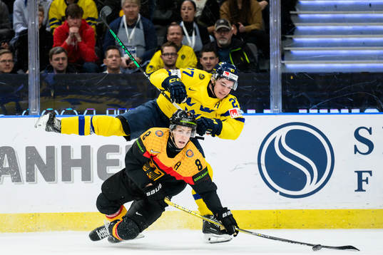 Julian Lutz of Germany and Oskar Pettersson of Sweden