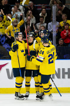 Axel Sandin-Pellikka , Noah Östlund, Anton Wahlberg and