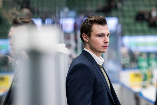 Rögles assisterande tränare Max Bohlin