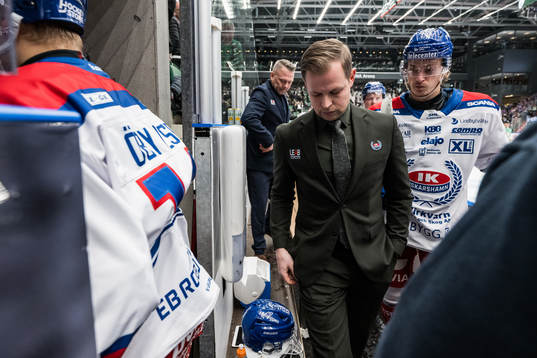 Oskarshamns tränare Martin Filander deppar
