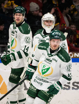 Färjestads Victor Ejdsell, målvakt Melwin Asp Cassåsen