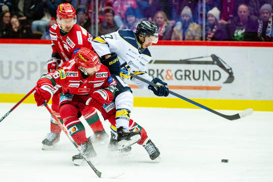 MoDos Emil Wahlberg och HV71s Isac Brännström