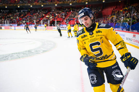 Södertäljes Stelio Mattheos deppar