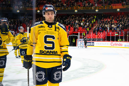 Södertäljes Albin Carlson deppar