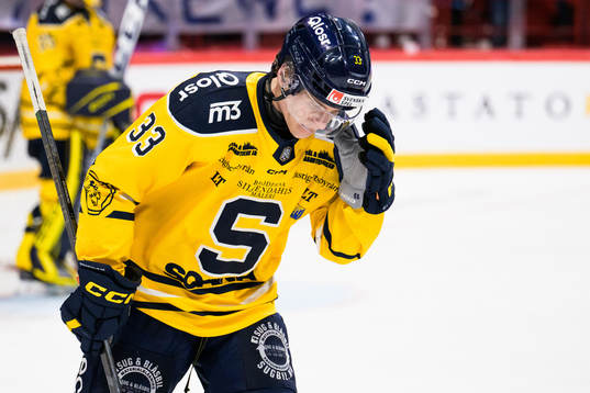 Södertäljes Filiph Engsund deppar