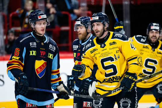 Djurgårdens Arvid Bergström deppar och Södertäljes
