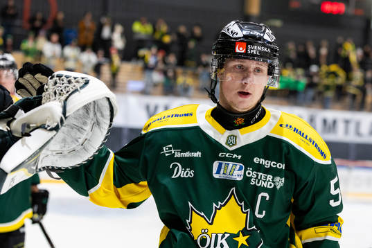 Östersunds Karl Johansson jublar