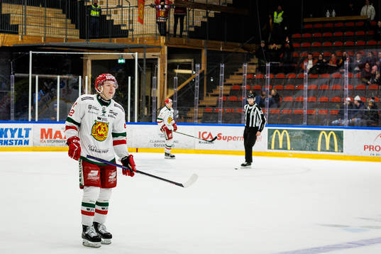 Moras Måns Carlsson deppar