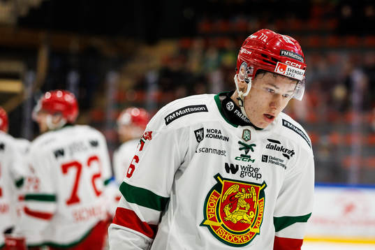 Moras Oskar Tängerby deppar