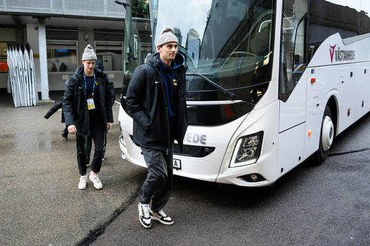 goaltender Kevin Reidler of Sweden