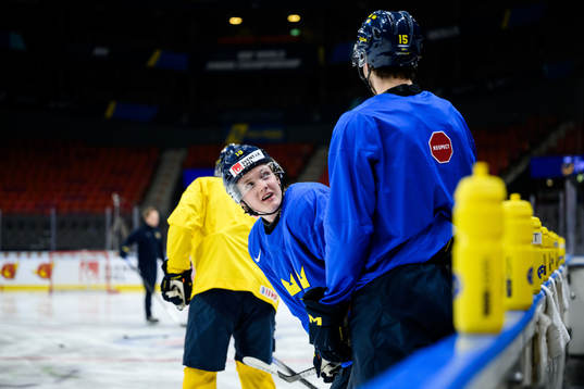 Rasmus Rudslätt and David Edstrom of Sweden at a practice