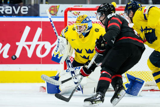 Goaltender Hugo Hävelid of Sweden