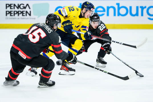 Anton Wahlberg of Sweden, Matthew Poitras and Jordan Dumais