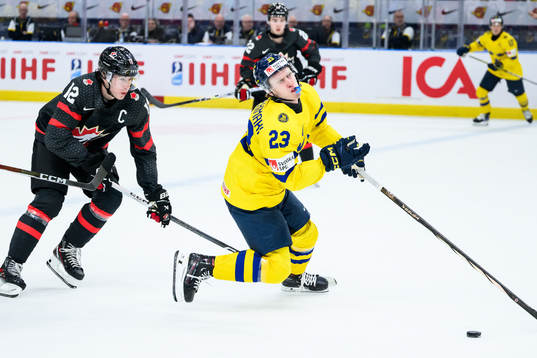 Jonathan Lekkerimäki of Sweden in pain