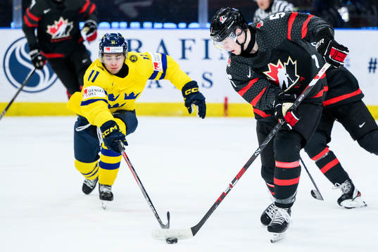 Isac Born of Sweden and Oliver Bonk of Canada
