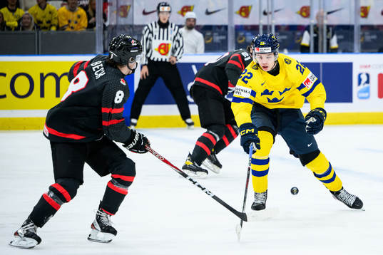 Owen Beck of Canada and Anton Wahlberg of Sweden