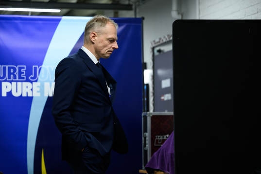Head coach Magnus Hävelid of Sweden