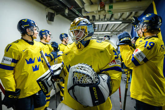 goaltender Hugo Hävelid of Sweden