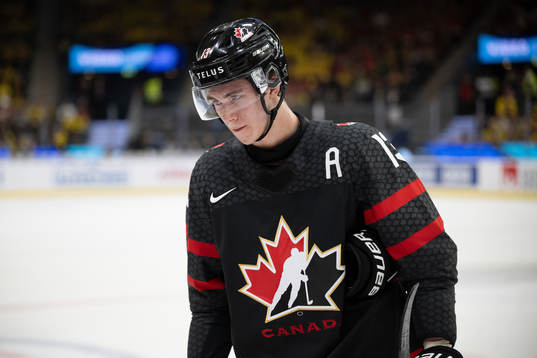 Maveric Lamoureux of Canada