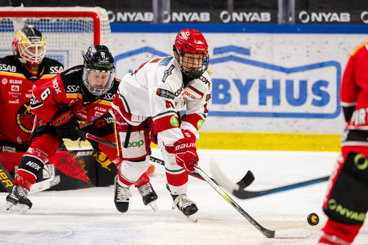 Luleås Jenni Hiirikoski och Modos Mira Hallin