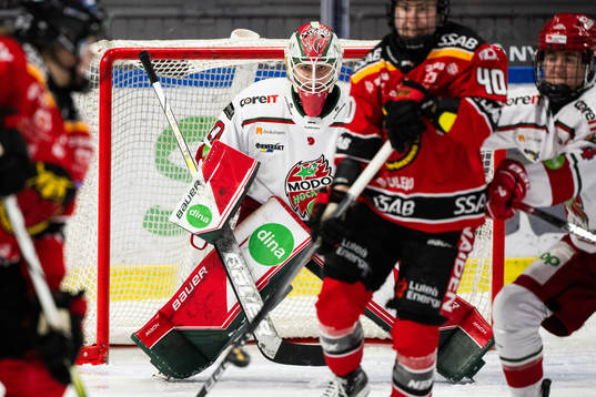 Modos målvakt Andrea Brändli