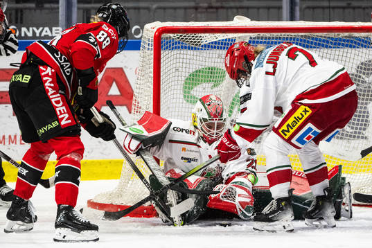 Modos målvakt Andrea Brändli