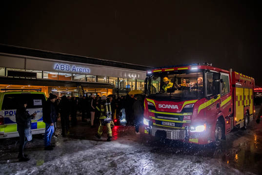 Brandbil utanför arenan