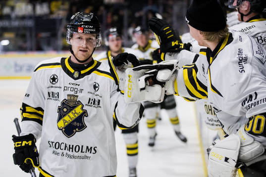 AIKs Ole Einar Egeland Andersen jublar