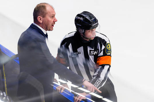 HV71s tränare Johan Lindbom