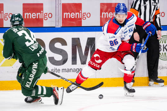 Färjestads Michael Lindqvist och Oskarshamns Lukas Jasek
