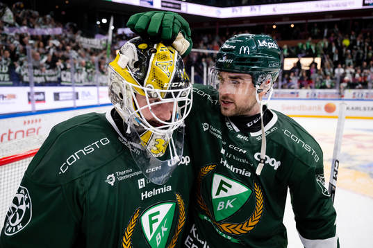 Bläddra bland fler bilder av Ishockey, SHL, Färjestad - Oskarshamn