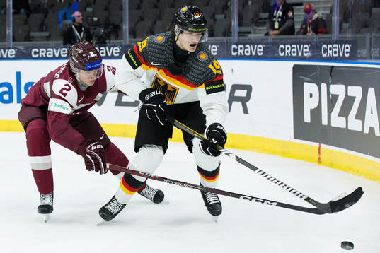 Kristers Urbanovics of Latvia and Eric Hordler of Germany