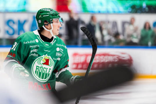 Rögles Adam Tambellini jublar