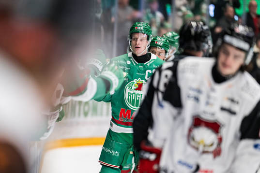 Rögles Anton Bengtsson jublar