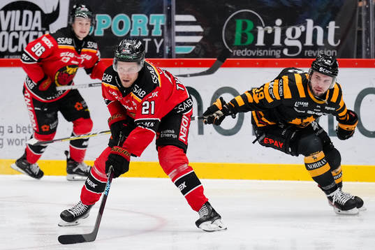 Luleås Juhani Tyrväinen och Skellefteås Dylan Sikura