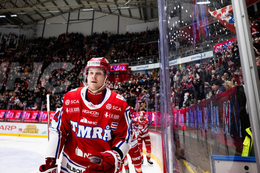 Timrås Sebastian Hartmann jublar