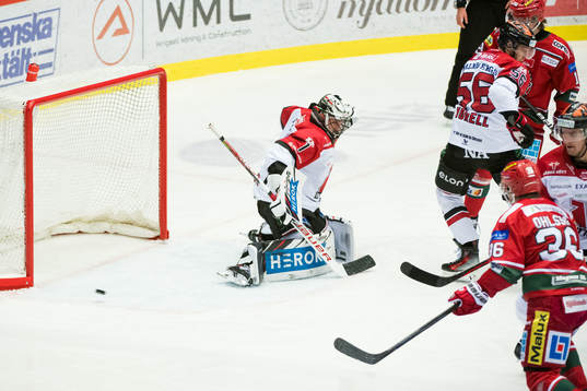 Örebros målvakt Jhonas Enroth