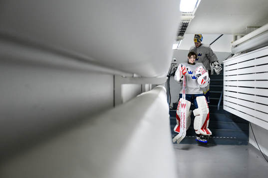 goaltender Kevin Reidler and goaltender Hugo Hävelid of
