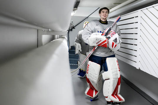 goaltender Kevin Reidler and goaltender Hugo Hävelid of