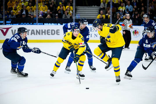 Noah Östlund of Sweden