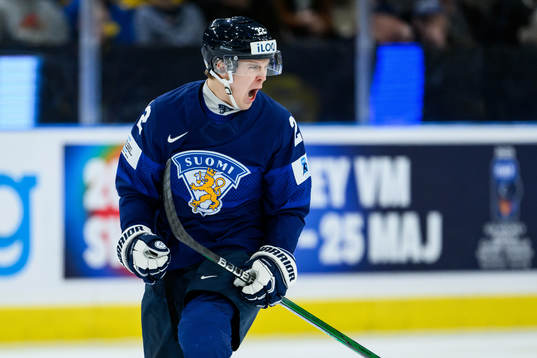 Kasper Halttunen of Finland celebrating
