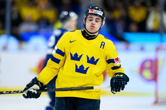 Elias Salomonsson of Sweden looks dejected