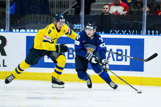 Elias Salomonsson of Sweden and Janne Naukkarinen of Finland