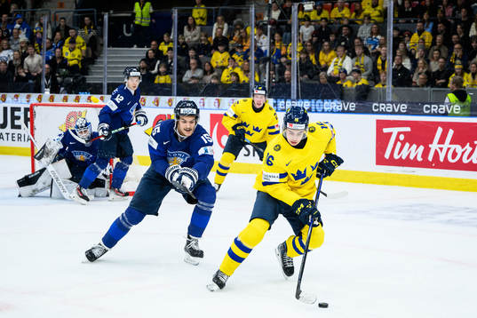 Jesse Pulkkinen of Finland and Felix Unger Sörum of Sweden