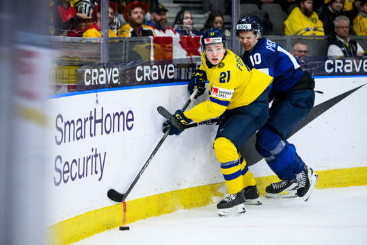Zeb Forsfjäll of Sweden and Emil Pieniniemi of Finland
