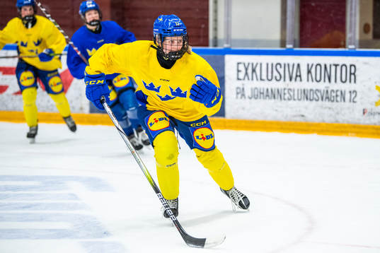 Ella Hellman of Sweden at a practice session