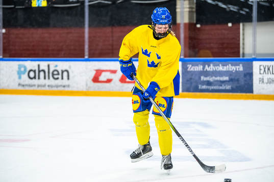 Ella Hellman of Sweden at a practice session