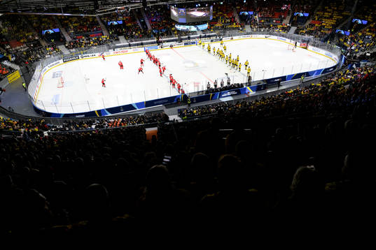 Players of Sweden and of Switzerland